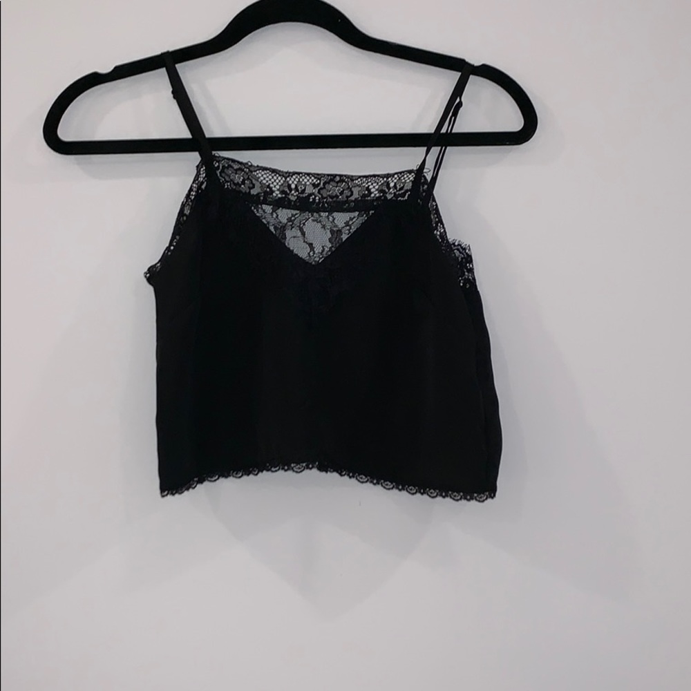 Black lace croptop